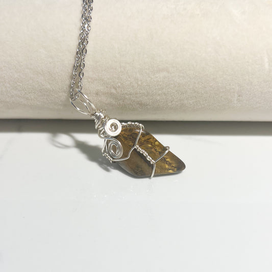 TIGERS EYE NECKLACE