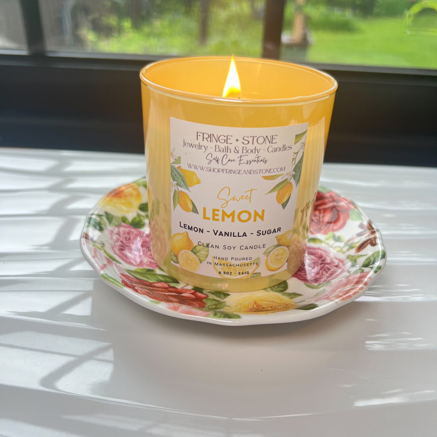 SWEET LEMON 8.5 Oz SOY CANDLE