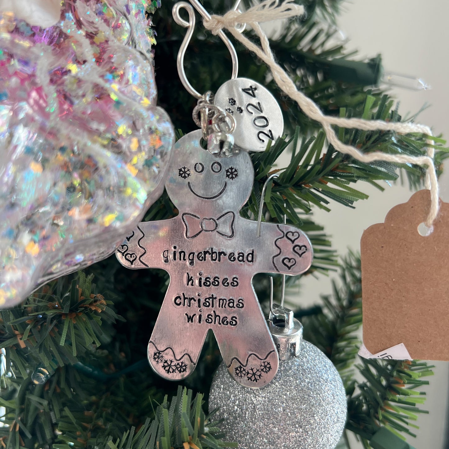 GINGERBREAD PERSON ORNAMENT