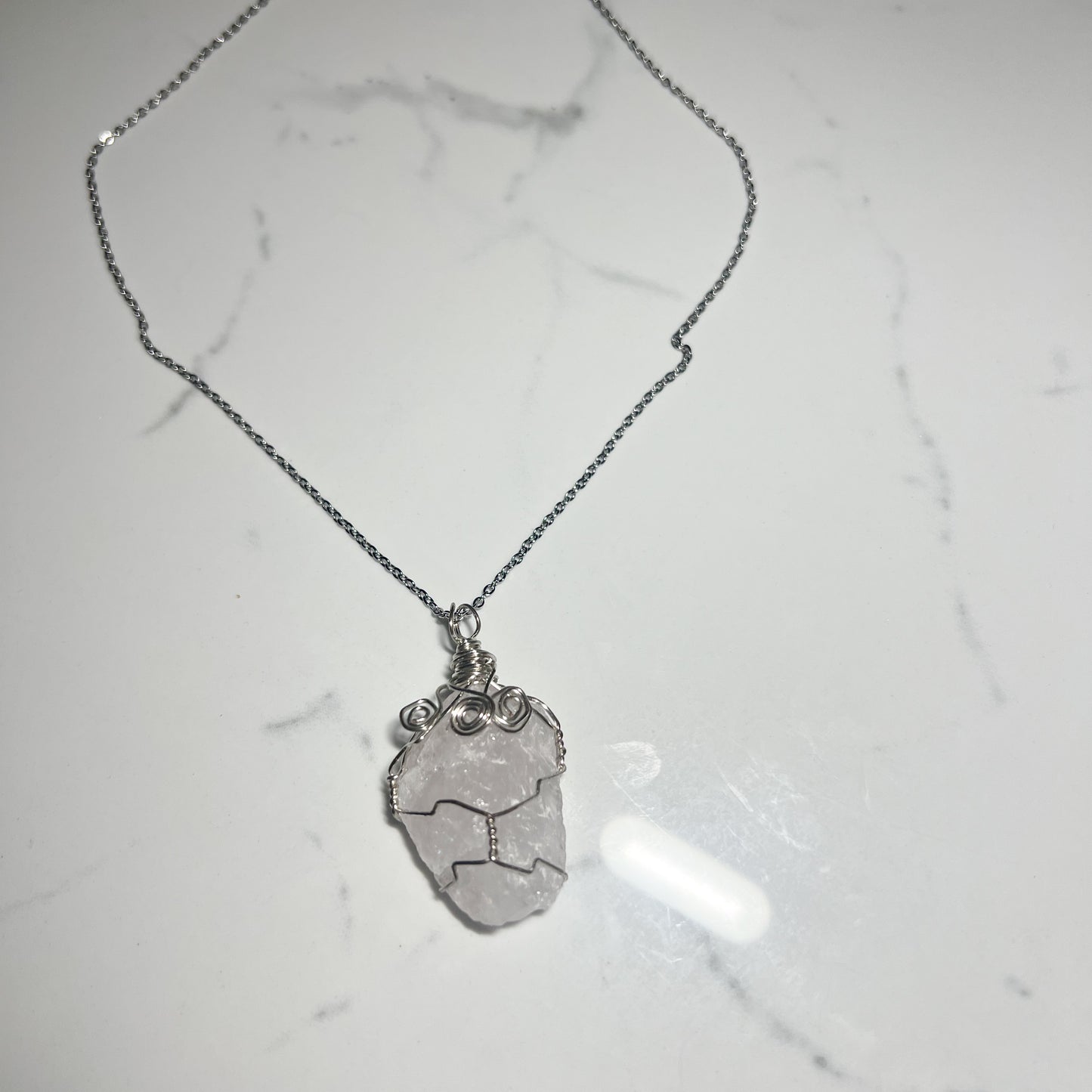 ROSE QUARTZ SILVER NECKLACE - ROUGH CUT