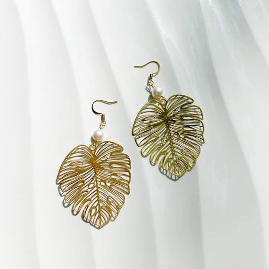 MONSTERA LEAF EARRINGS WITH FRESH WATER PEARLS