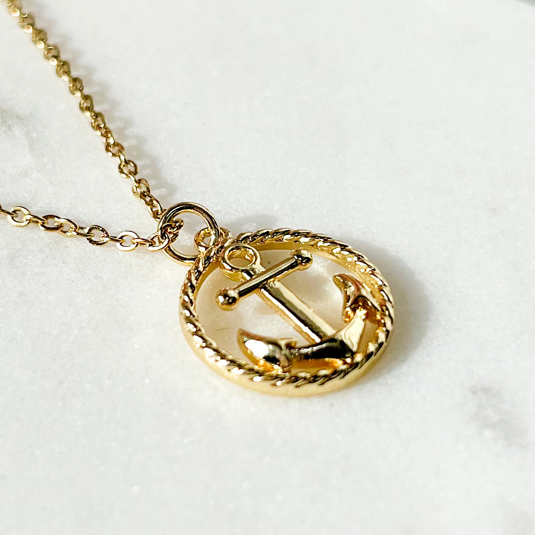 NAUTICAL ANCHOR AND TWISTED GOLD NECKLACE