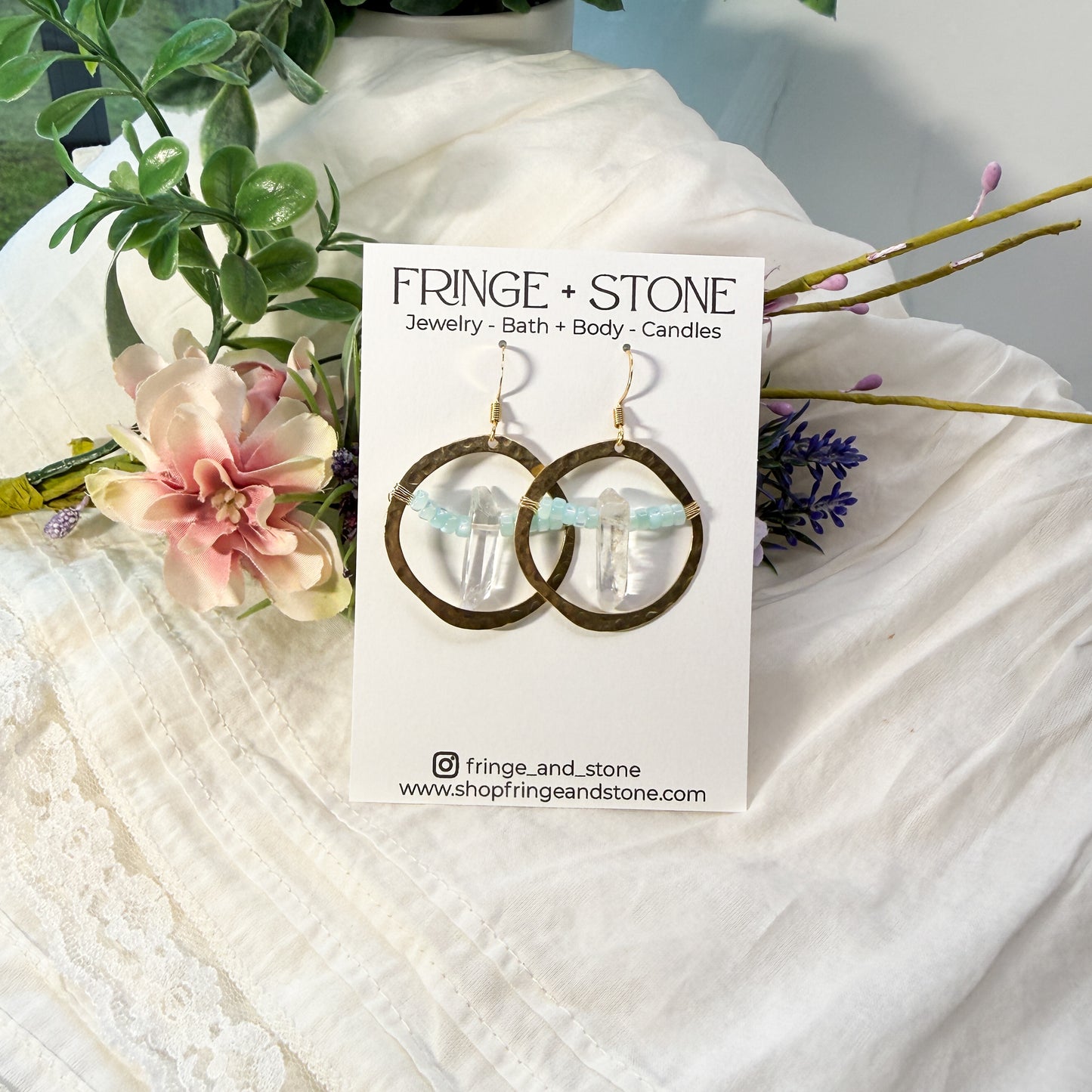 QUARTZ POINT +OCEAN BLUE MOTHER OF PEARL EARRINGS